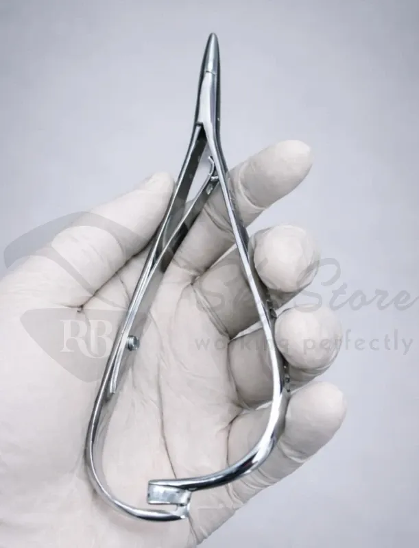 Pince porte aiguille de MATHIEU